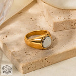 18K gold fashionable and luxurious round inlaid gemstone design ring - QH Clothing