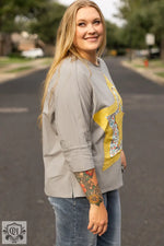 Medium Grey Floral Star Patched Pattern 3/4 Sleeve Plus Size Top - Plus Size/Plus Size Tops/Plus Size Tops & Tees