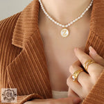 Exquisite 18K Gold Pearl Chain Necklace with Personalized Inlaid Gemstones and English Letters - QH Clothing