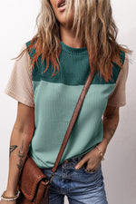 Color-block ribbed t-shirt in green, teal, and beige tones for relaxed style in all sizes