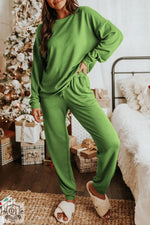 Bright green long-sleeved sweatsuit loungewear set in Euro sizes for ultimate relaxation