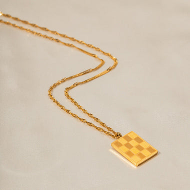 18K Gold Fashion Vintage Square Checkerboard Design Pendant Necklace - QH Clothing